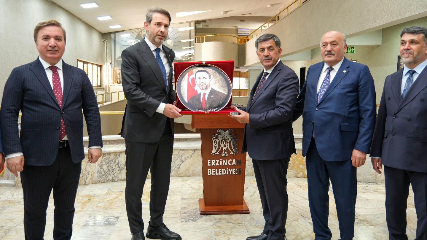 Bakan Hediye Foto