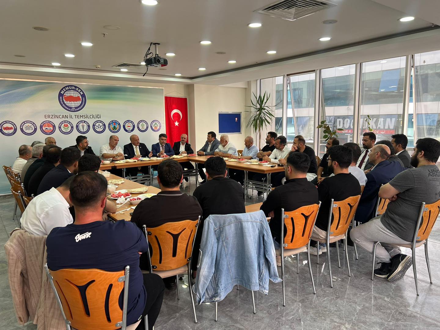 Akp 1
