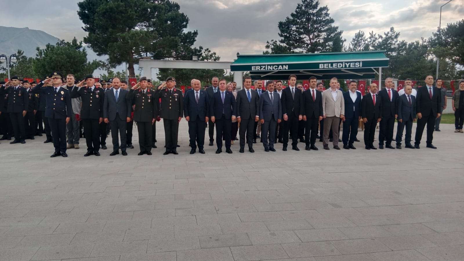 Şehitlik Anma Foto