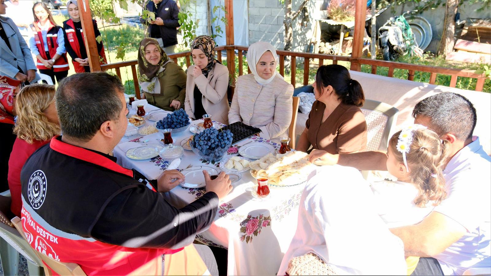 Vali Eşi 1