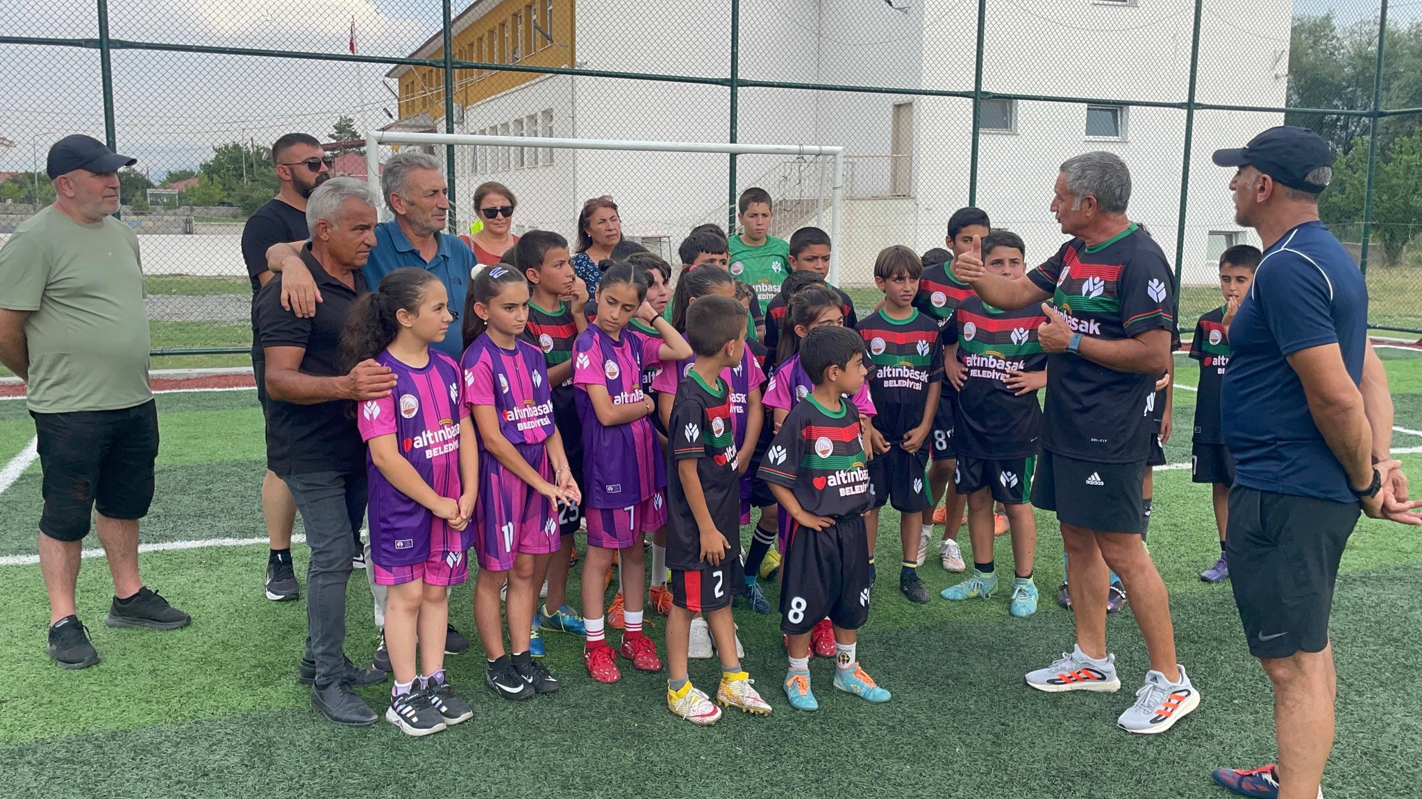 Altınbaşak Beldesi Öğrenciler 5