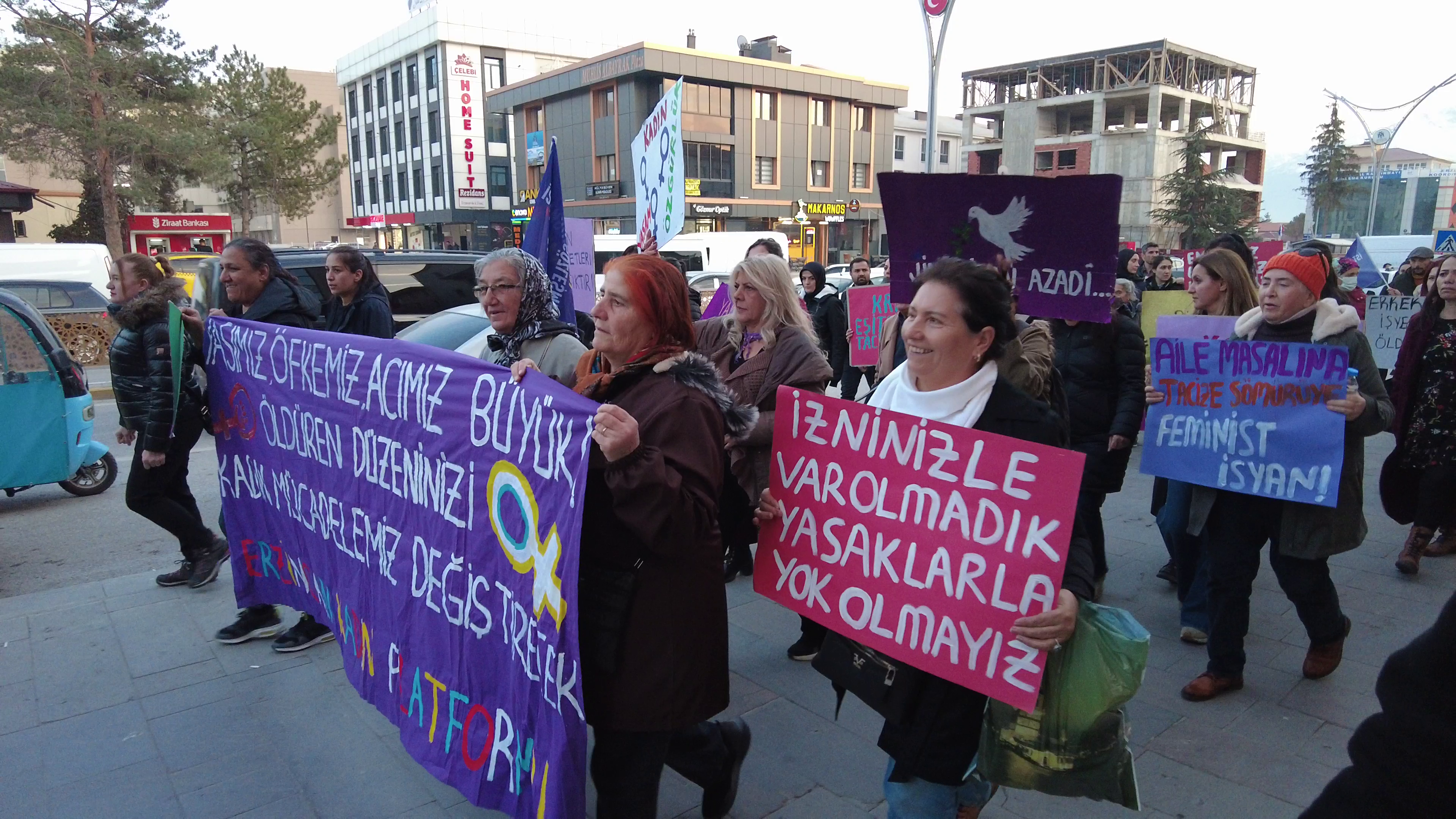 Vlcsnap 2025 11 25 18H08M05S258