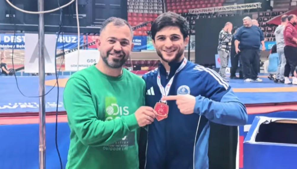 4123057D 7900 42B8 A79B 4D8C21292A8C