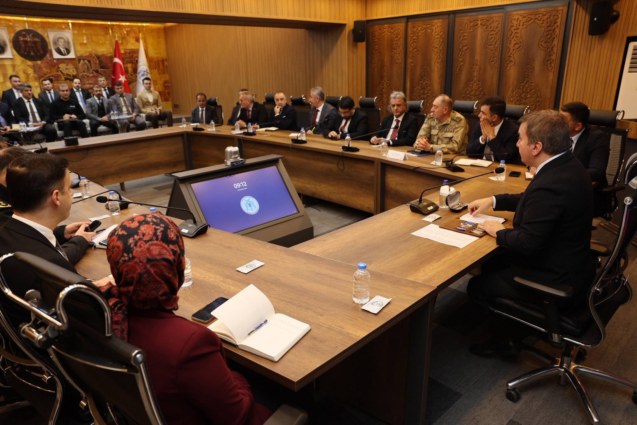 Bi̇ri̇m Ami̇rleri̇ 2