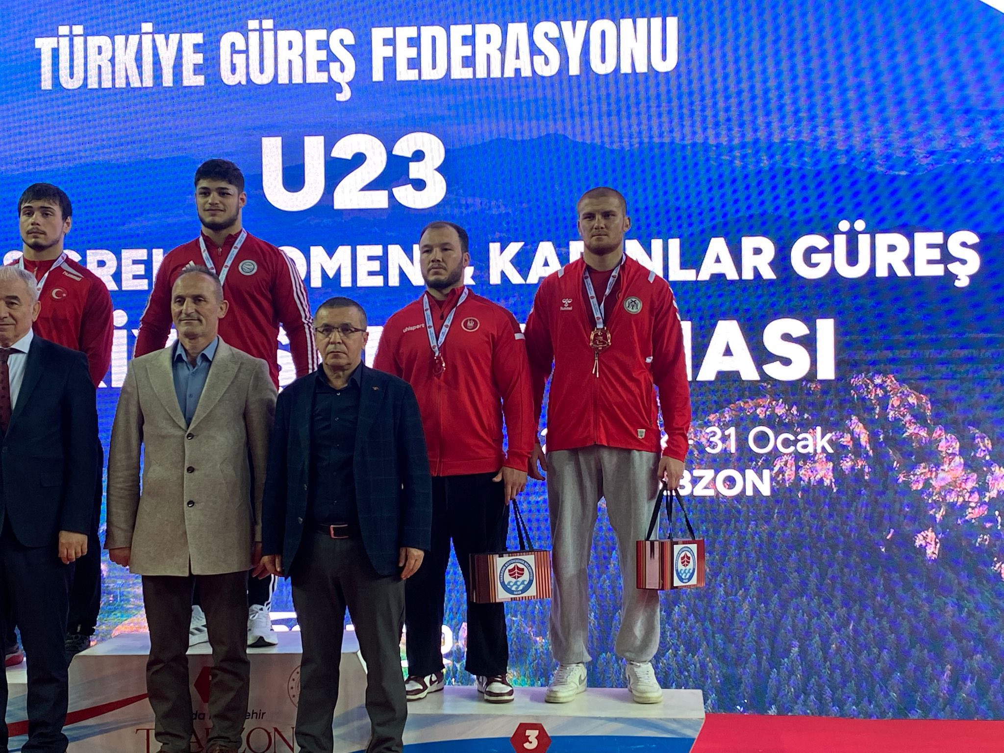 Güreşçi̇ Eni̇s Kalender 2