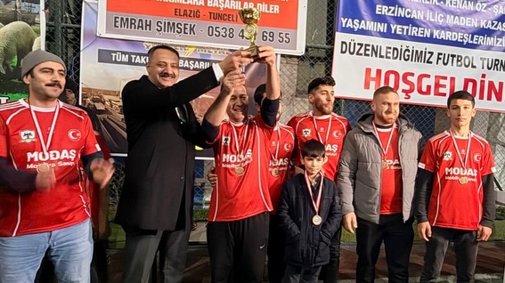 612229940 18334231573240246 4811600228163059708 N