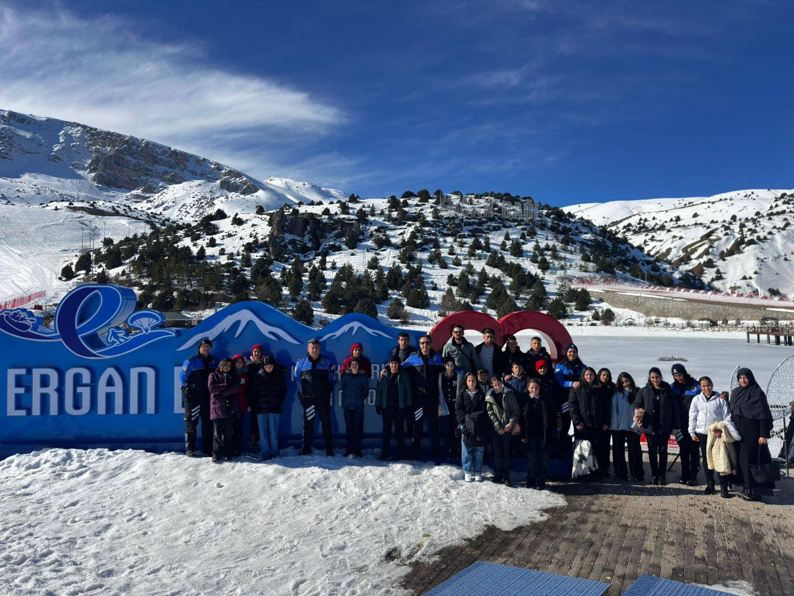 Emni̇yet Dağ Kütüphanesi̇ 3