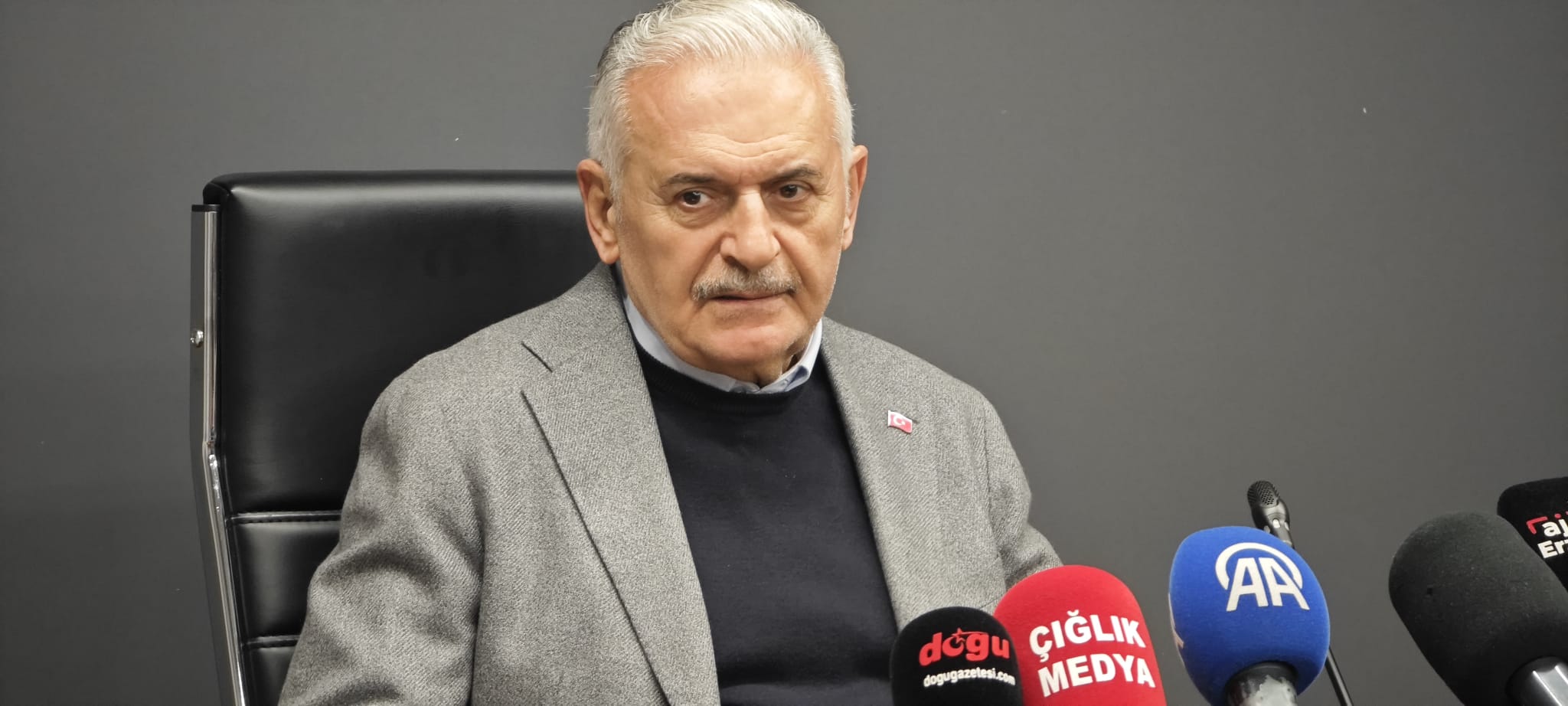 00C3B360 A8B3 4C82 9D5C 34B3D384A30E