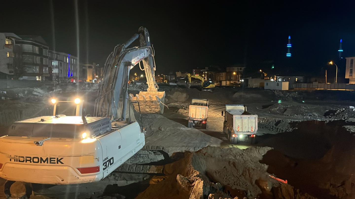 Merkez Çarşisi Hafri̇yat 3