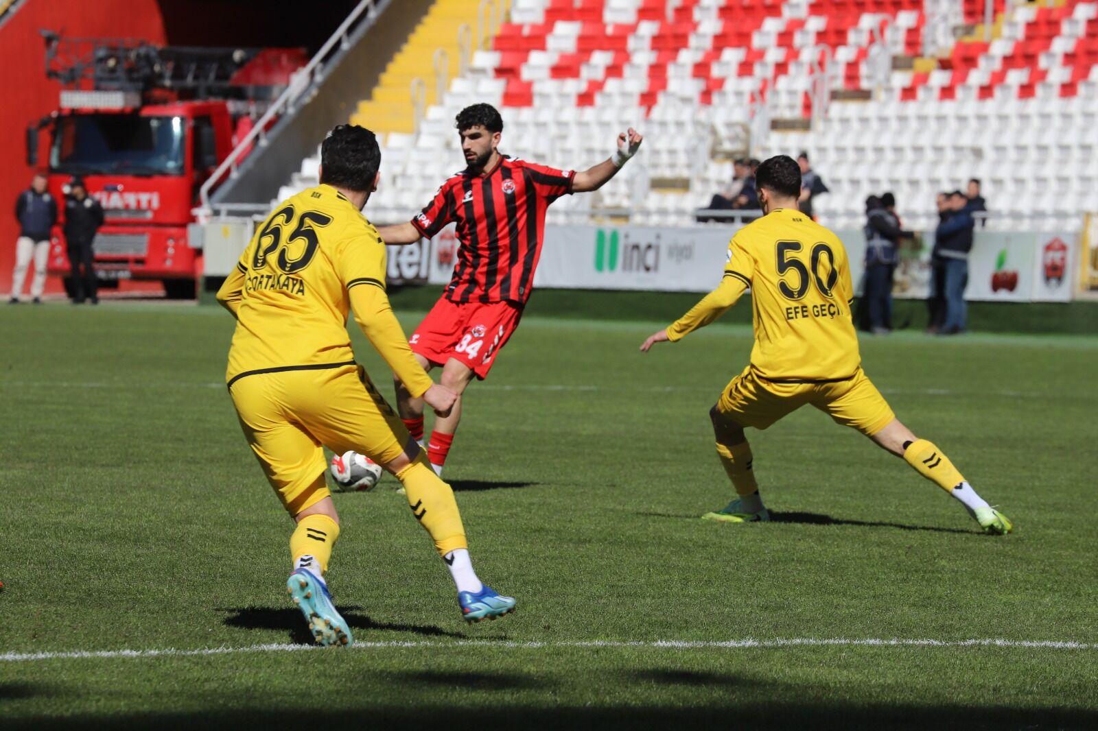 24 Erzi̇ncanspor 11 Mart 2026 Maç (8)