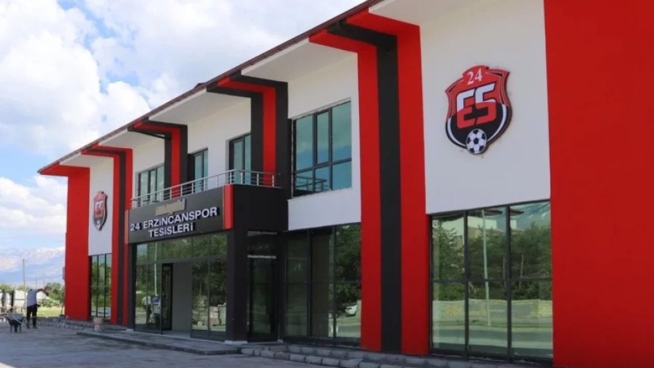 24 Erzincanspor TFF Kriterlerini Eksiksiz Tamamladı