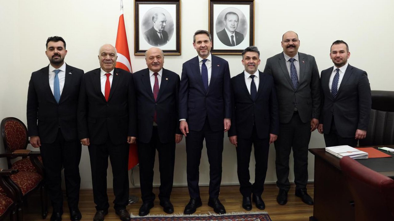 Erzincan Heyeti Bakan Bayraktar ile Görüştü