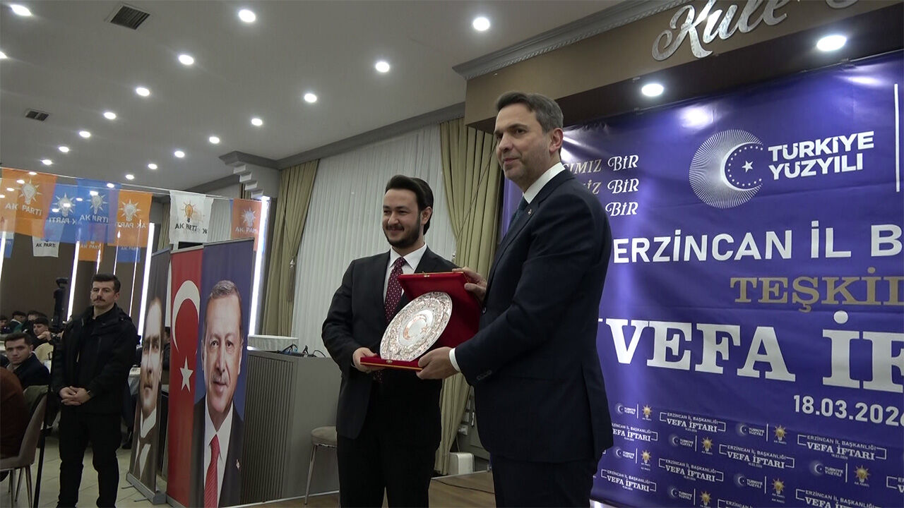 Ak Parti̇ İftar Programi 7