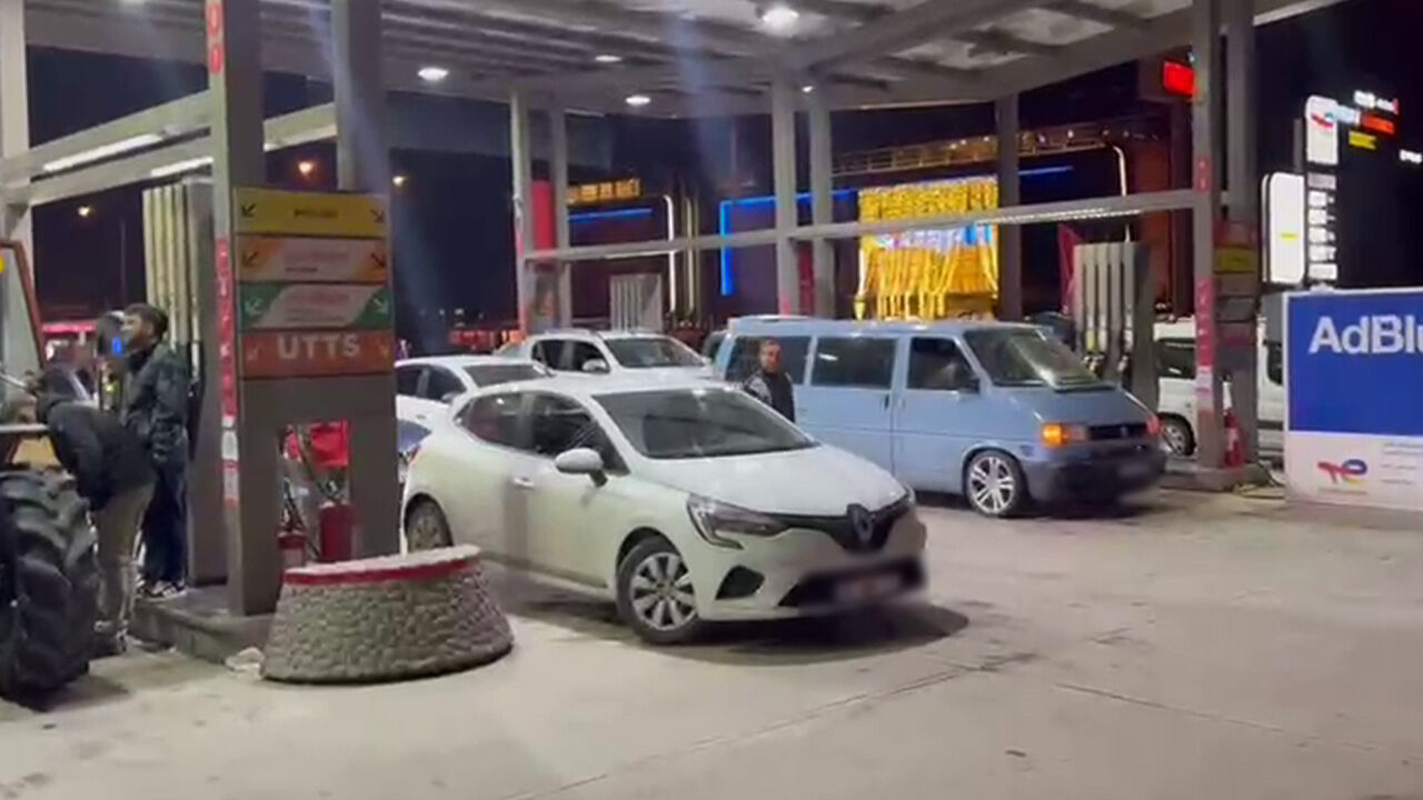 Akaryakit Kuyruğu 2