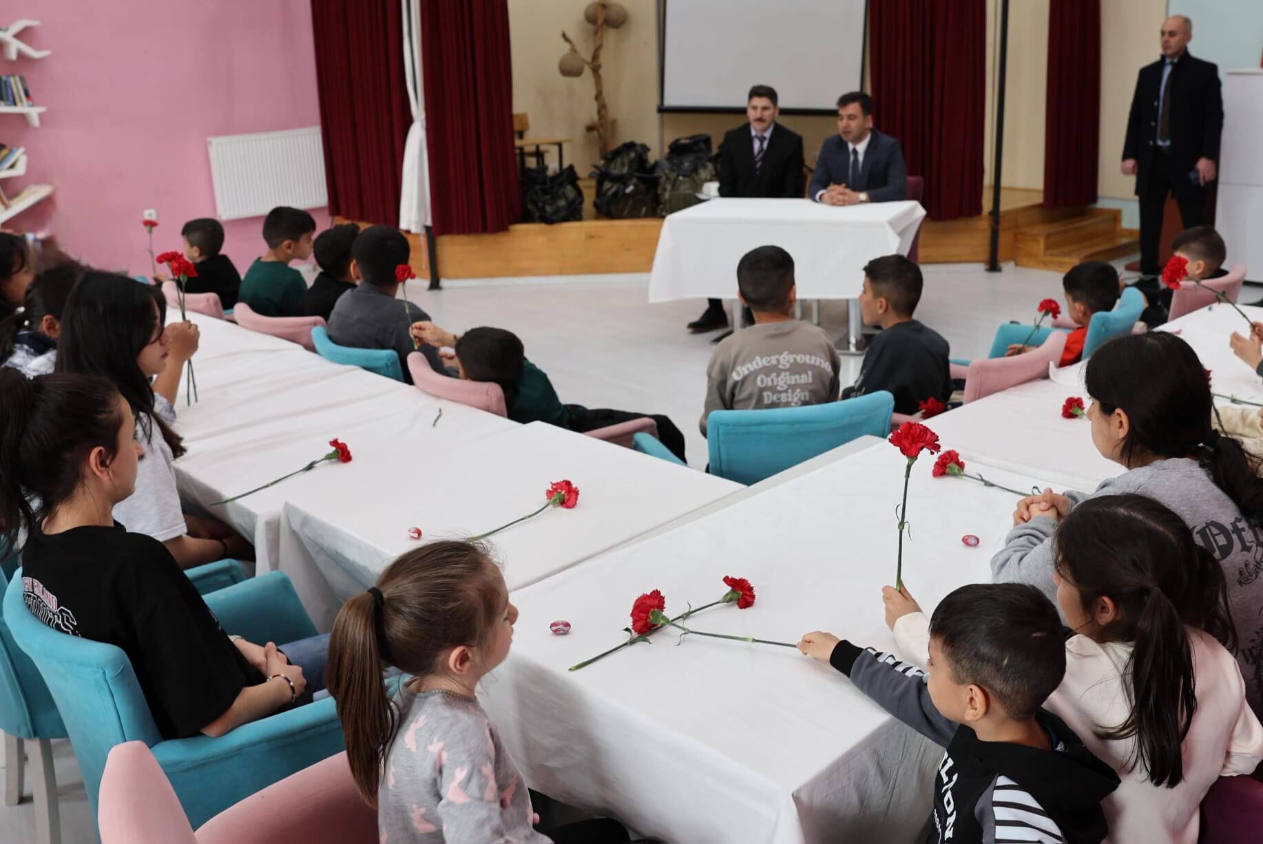 Çocuk Evleri̇ Bayramlaşma (2)