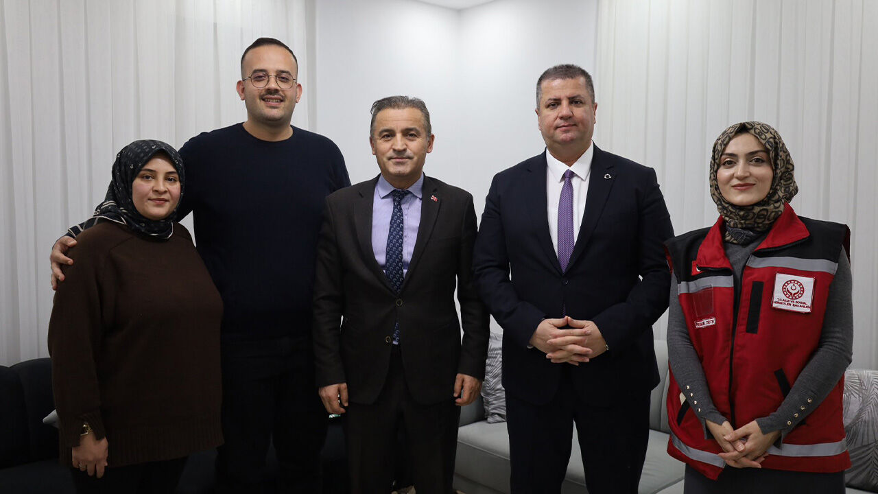 Dai̇re Başkani Nevzat Özer 4