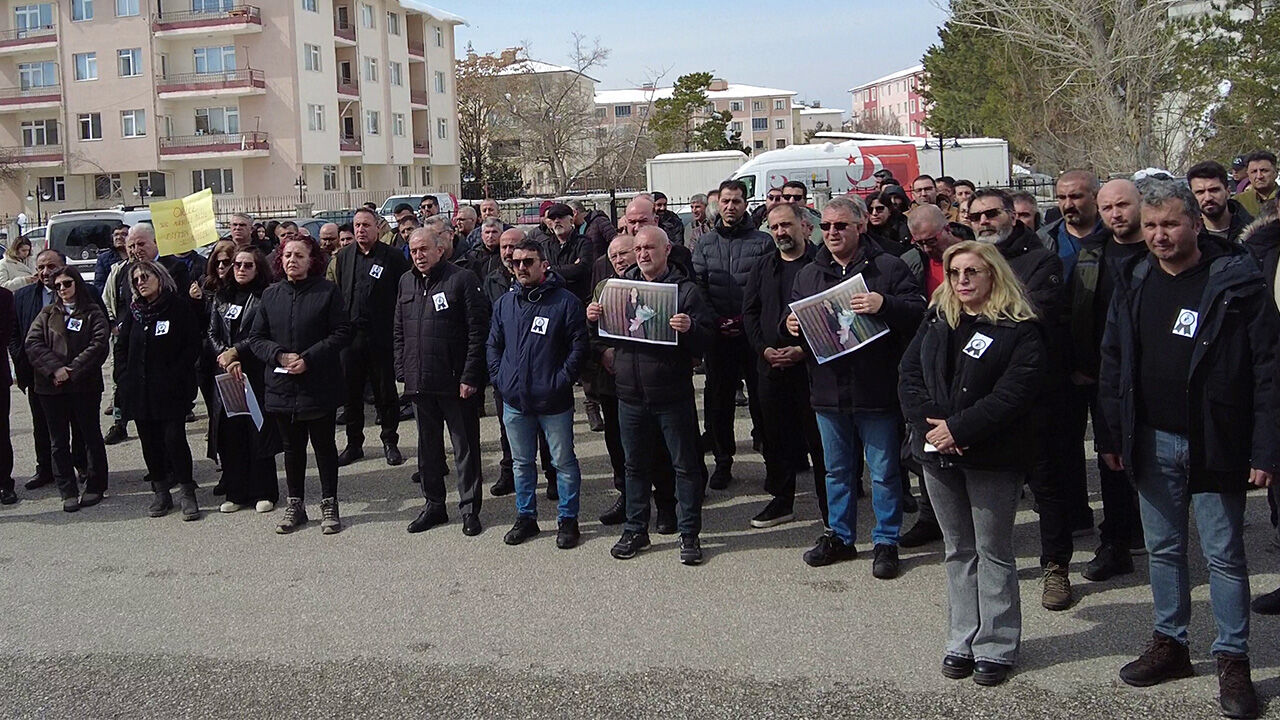 Eği̇ti̇m Sendi̇kalari Basin Açiklamasi 4