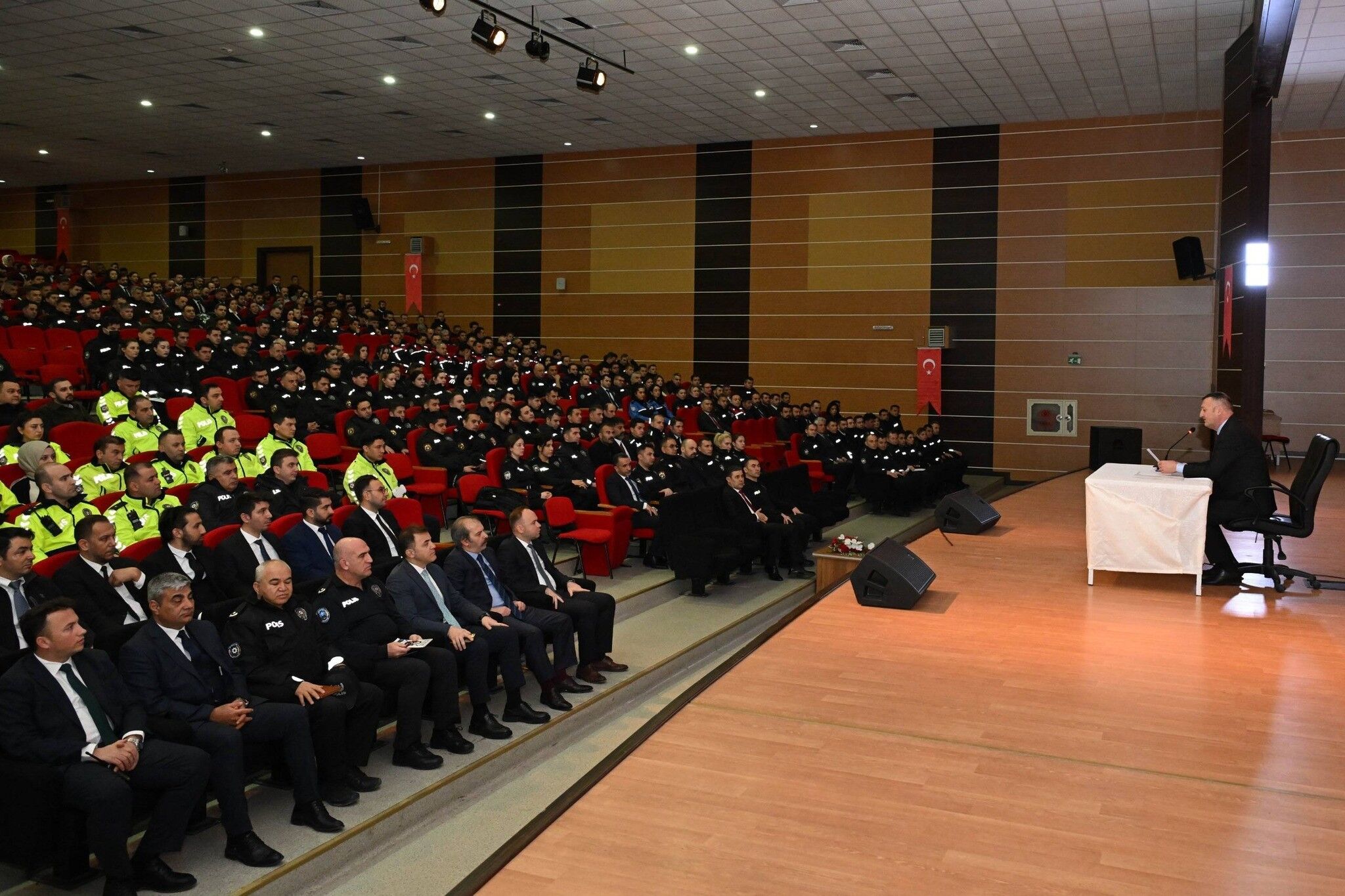 Emni̇yet Bayram Öncesi̇ (1)