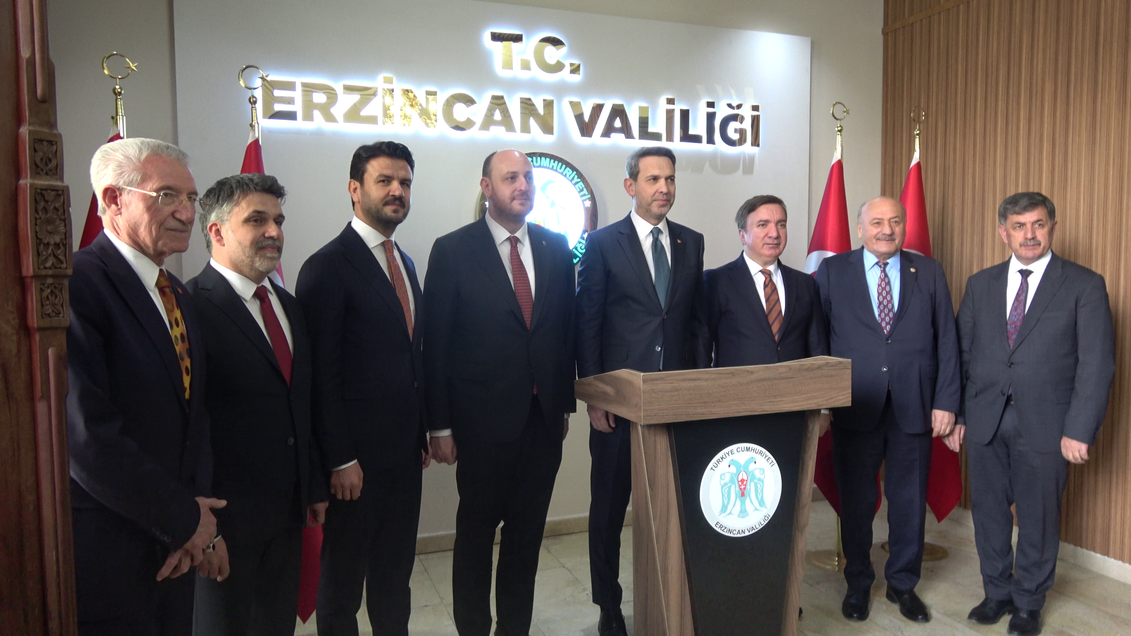 Enerji̇ Ve Tabi̇ Kaynaklar Bakani Alparslan Bayraktar (9)