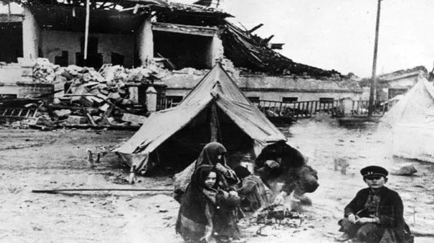 Erzi̇ncan Depremi̇ (3)