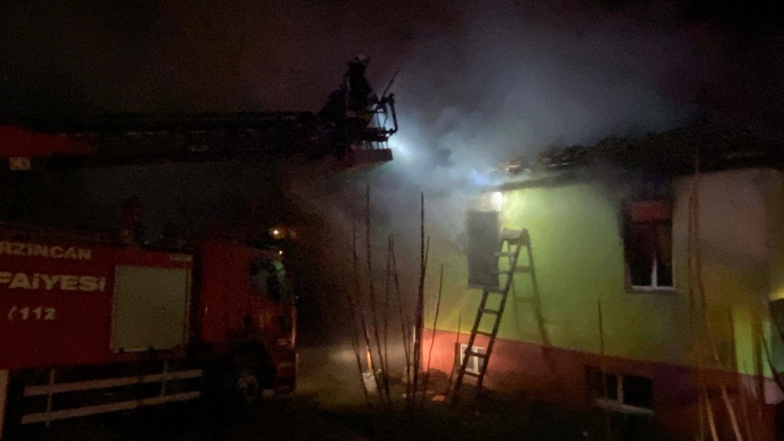 Ev Yangini Özgürlük Mahallesi̇ (3)