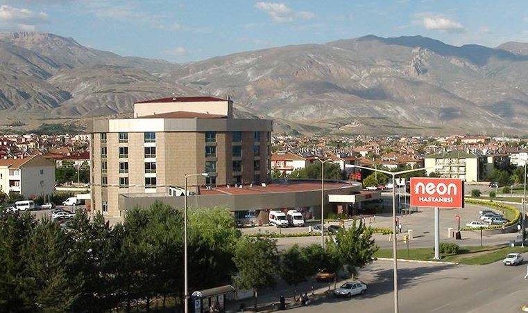 Özel Neon Hastanesi; “118 Personelimizle Hizmete Devam Ediyoruz”