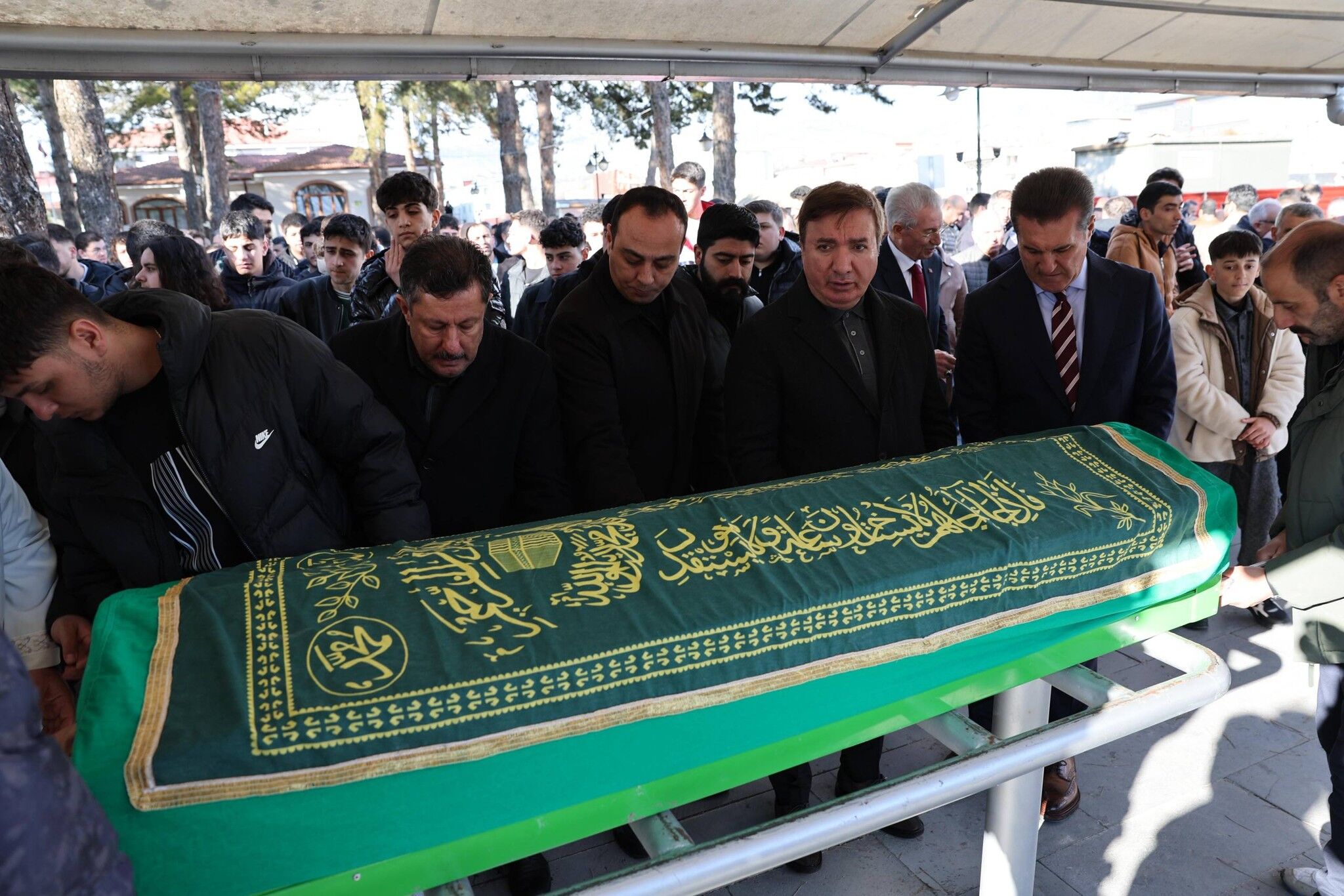 654207582 1238490548401100 2802748333276238711 N