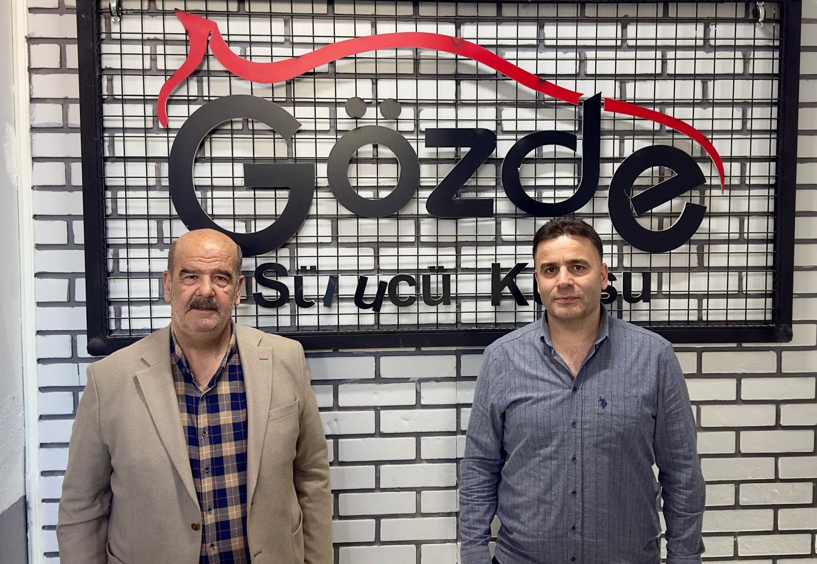 B93Ef4C4 0229 4B09 88Fc 14F87Ec6Cc80