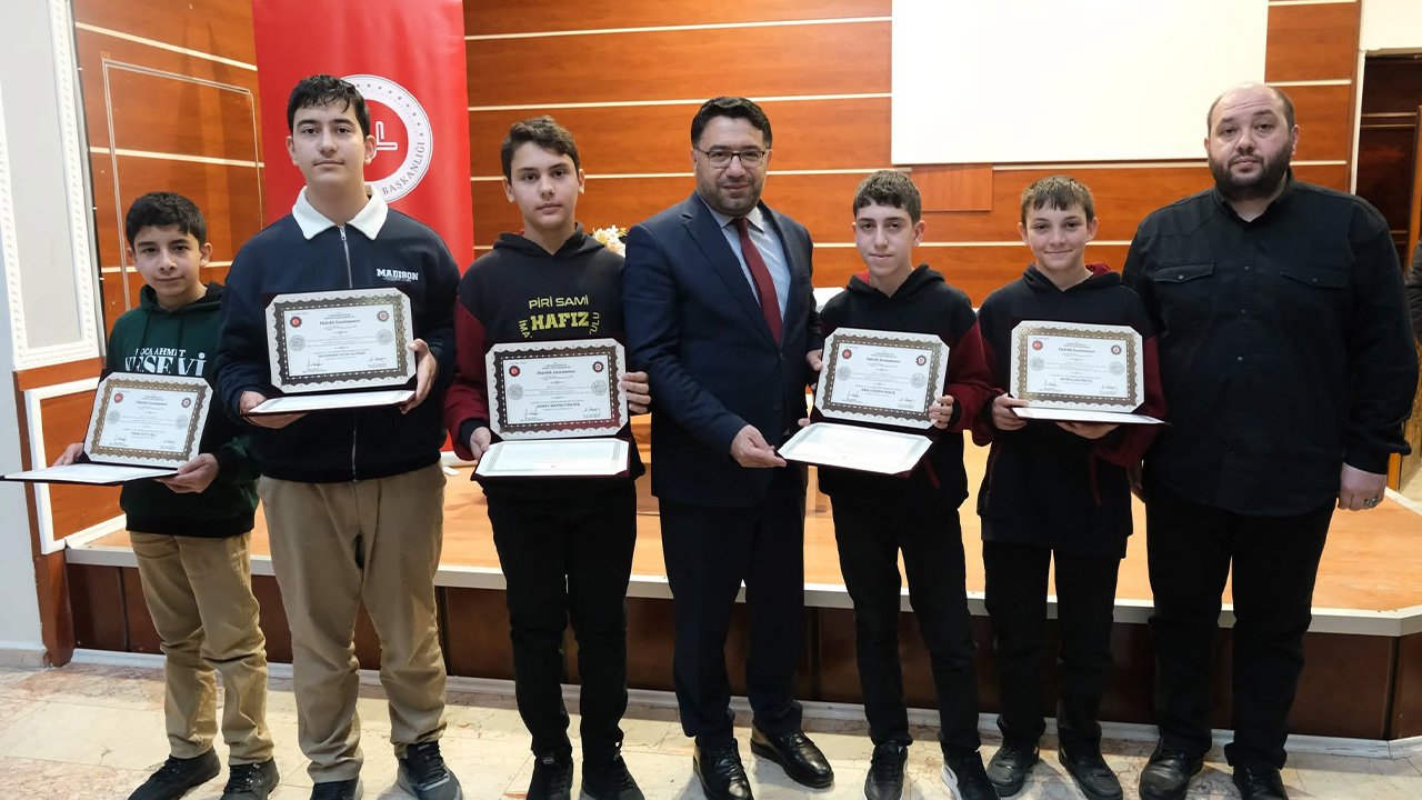 Erzincan’da 28 Hafız Öğrenciye İcazetnameleri Verildi