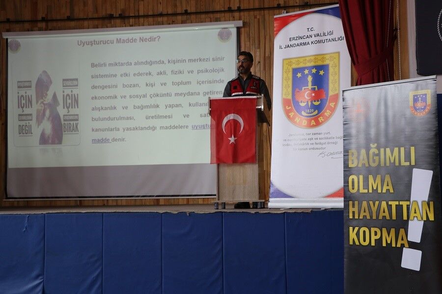 Jandarma Öğrenci̇ler Semi̇ner (2)