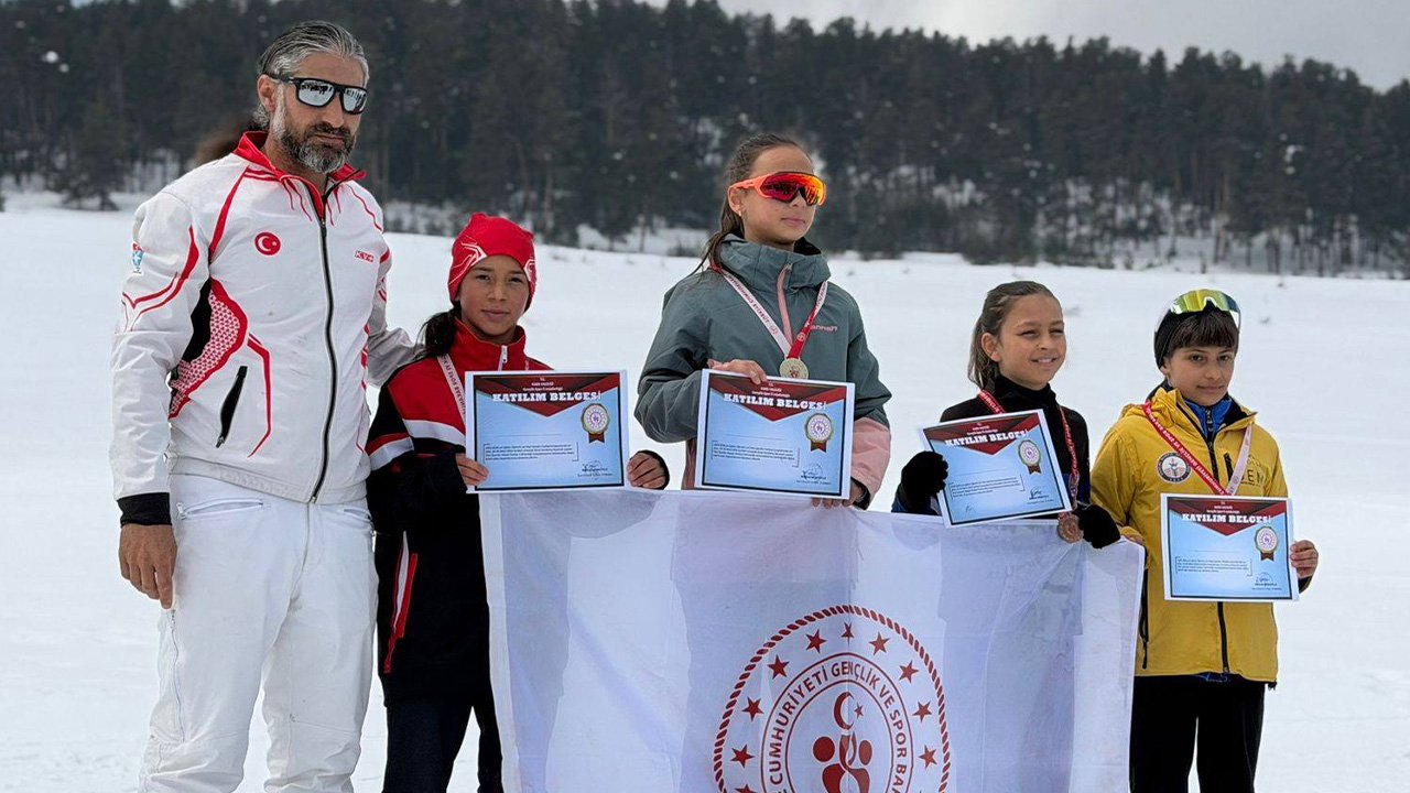 Kayakli Koşu Zi̇rve Erzi̇ncan 5