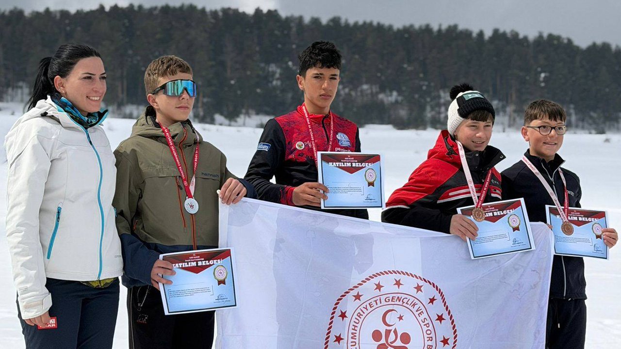 Kayakli Koşu Zi̇rve Erzi̇ncan 6