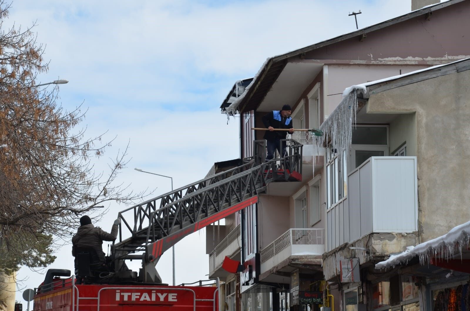 Tercan Buz Sarkitlari (2)