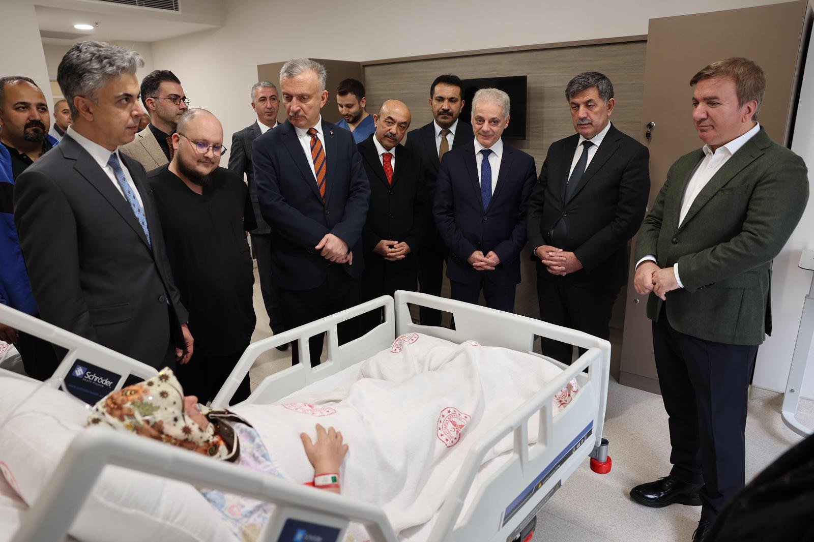 Vali̇ Hamza Aydoğdu Hastane Zi̇yaret 1