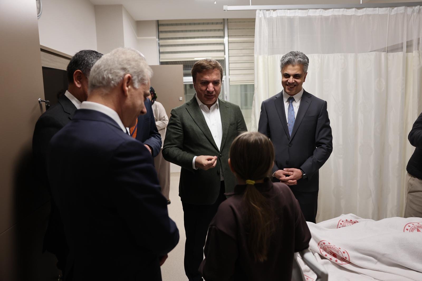 Vali̇ Hamza Aydoğdu Hastane Zi̇yaret 2