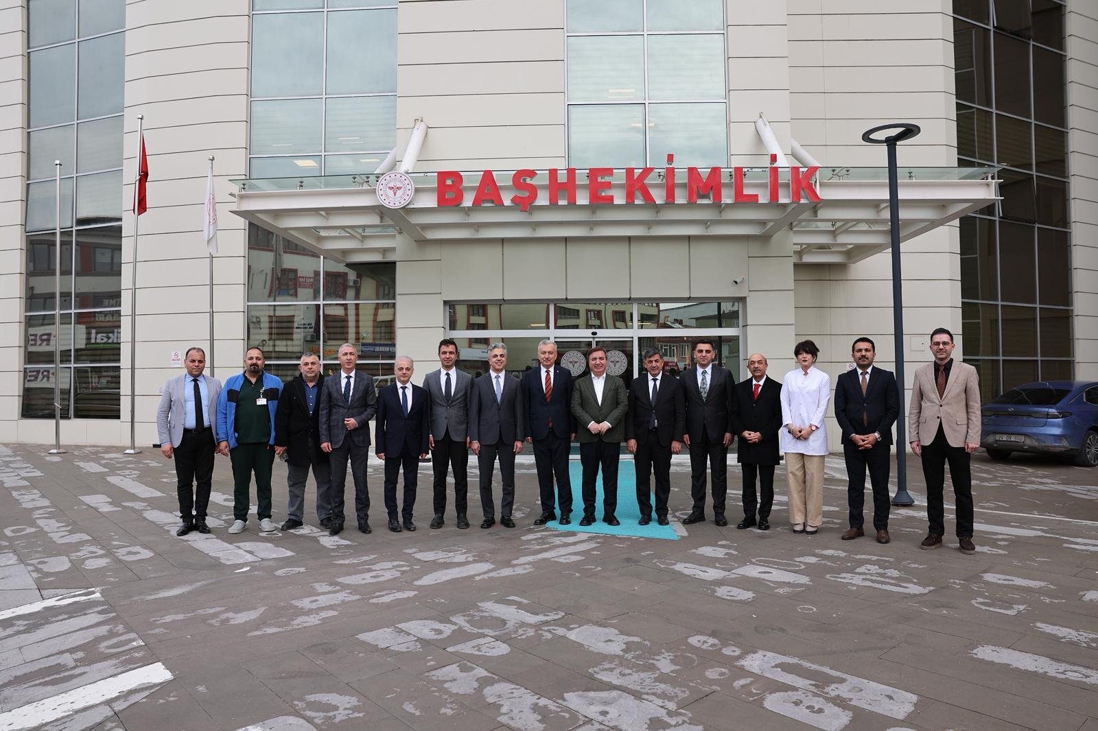 Vali̇ Hamza Aydoğdu Hastane Zi̇yaret 3