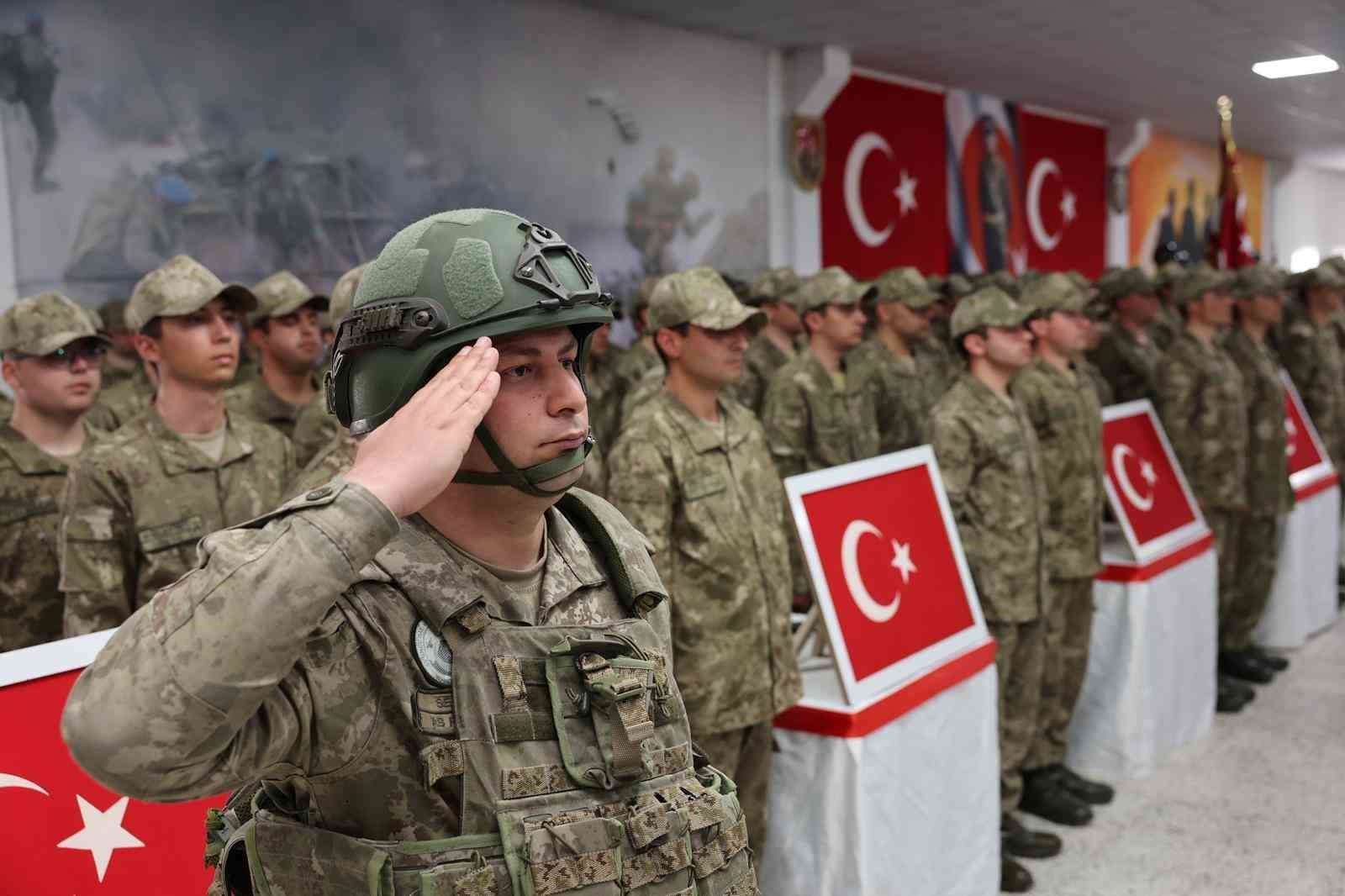 Erzincan'da bedelli erler yemin etti