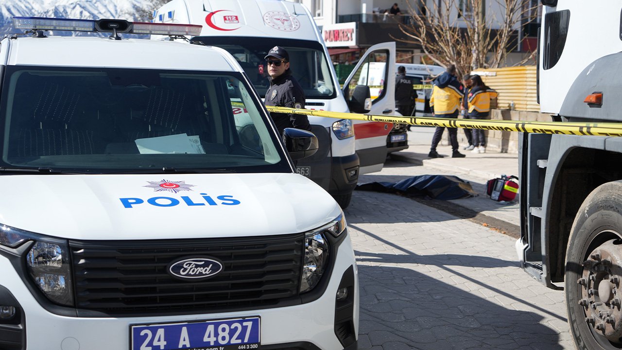 Çöp Kamyonu Kadin Kaza 1