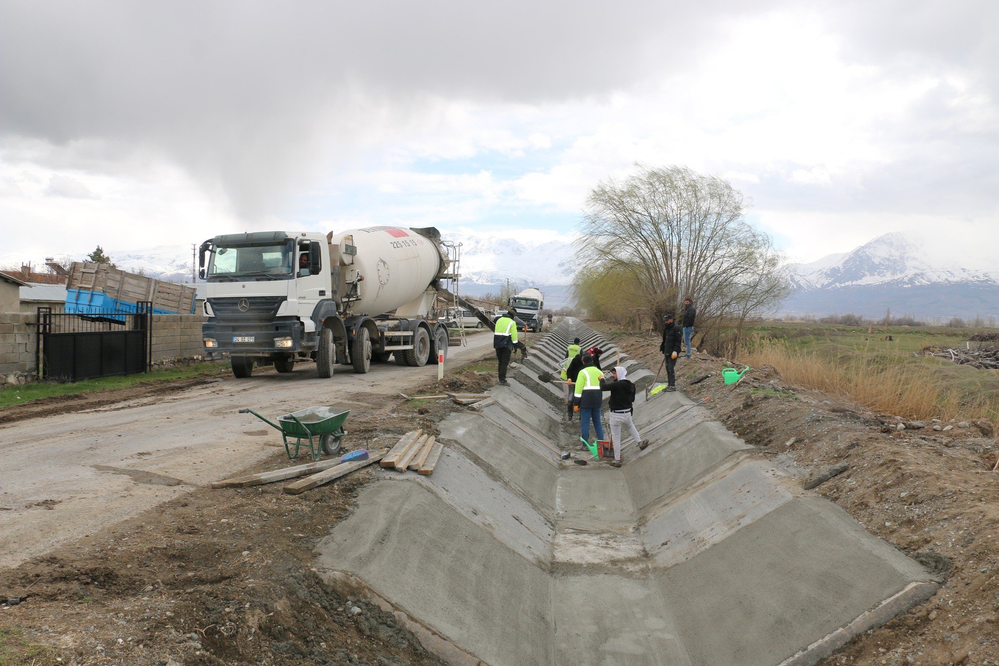 Erzi̇ncan Sulama Foto (1)