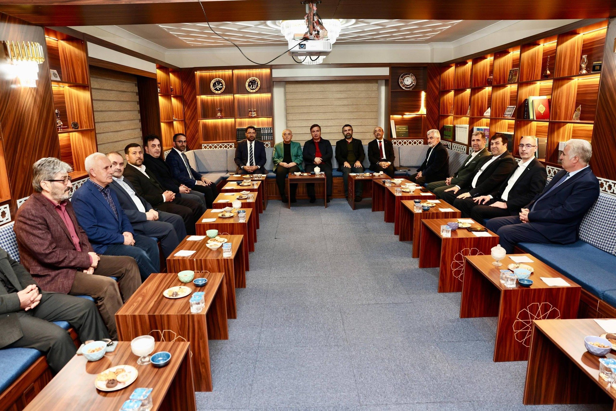 686962754 1272515768331911 564973146992593603 N