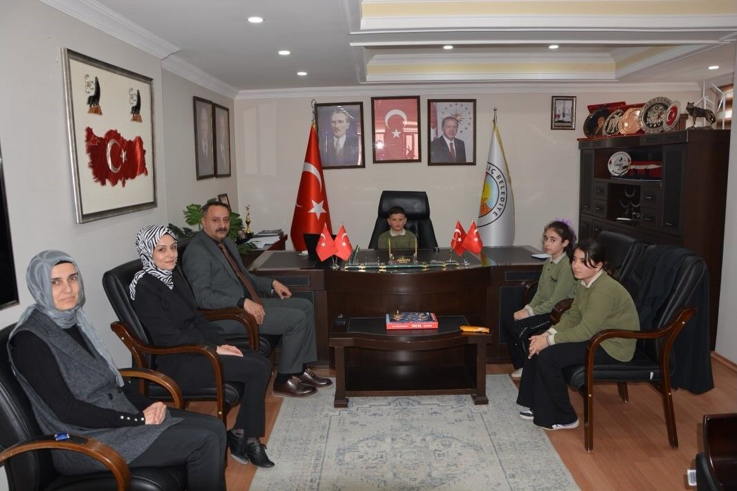 İli̇ç 23 Ni̇san (1)
