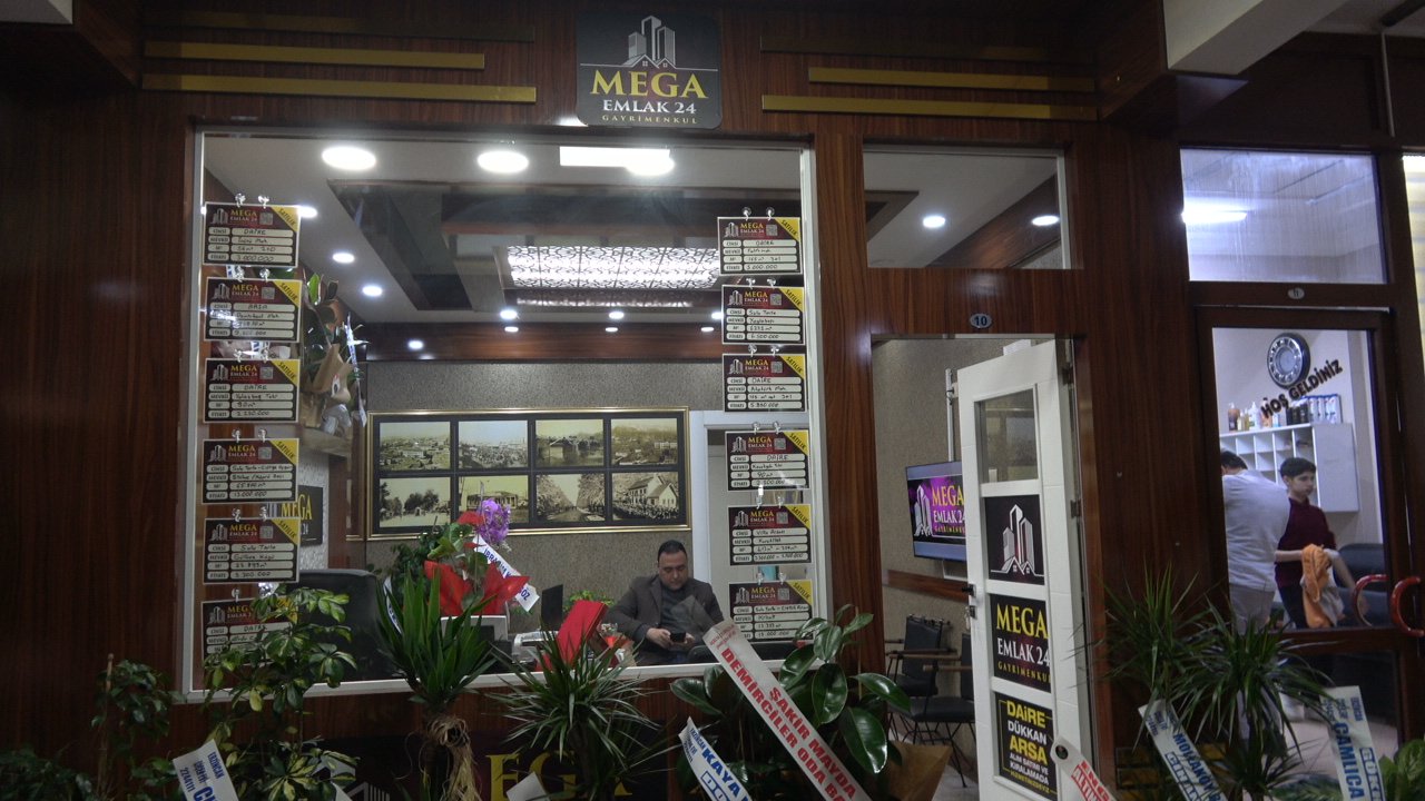 Mega 24 Emlak Gayri̇menkul