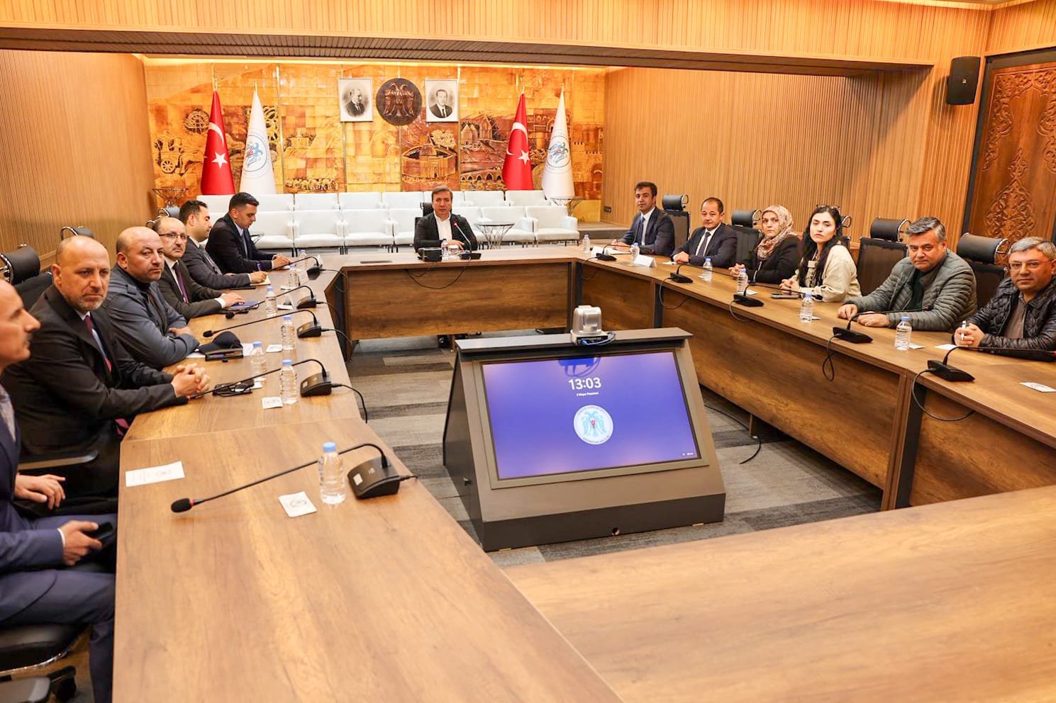 Erzi̇ncan Vali̇li̇ği̇ Toplanti 2