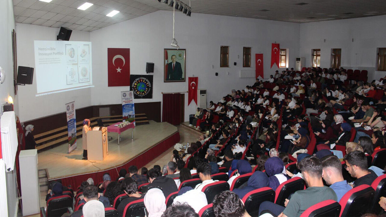 Hemşi̇lere Di̇ji̇tal Sağlik 1