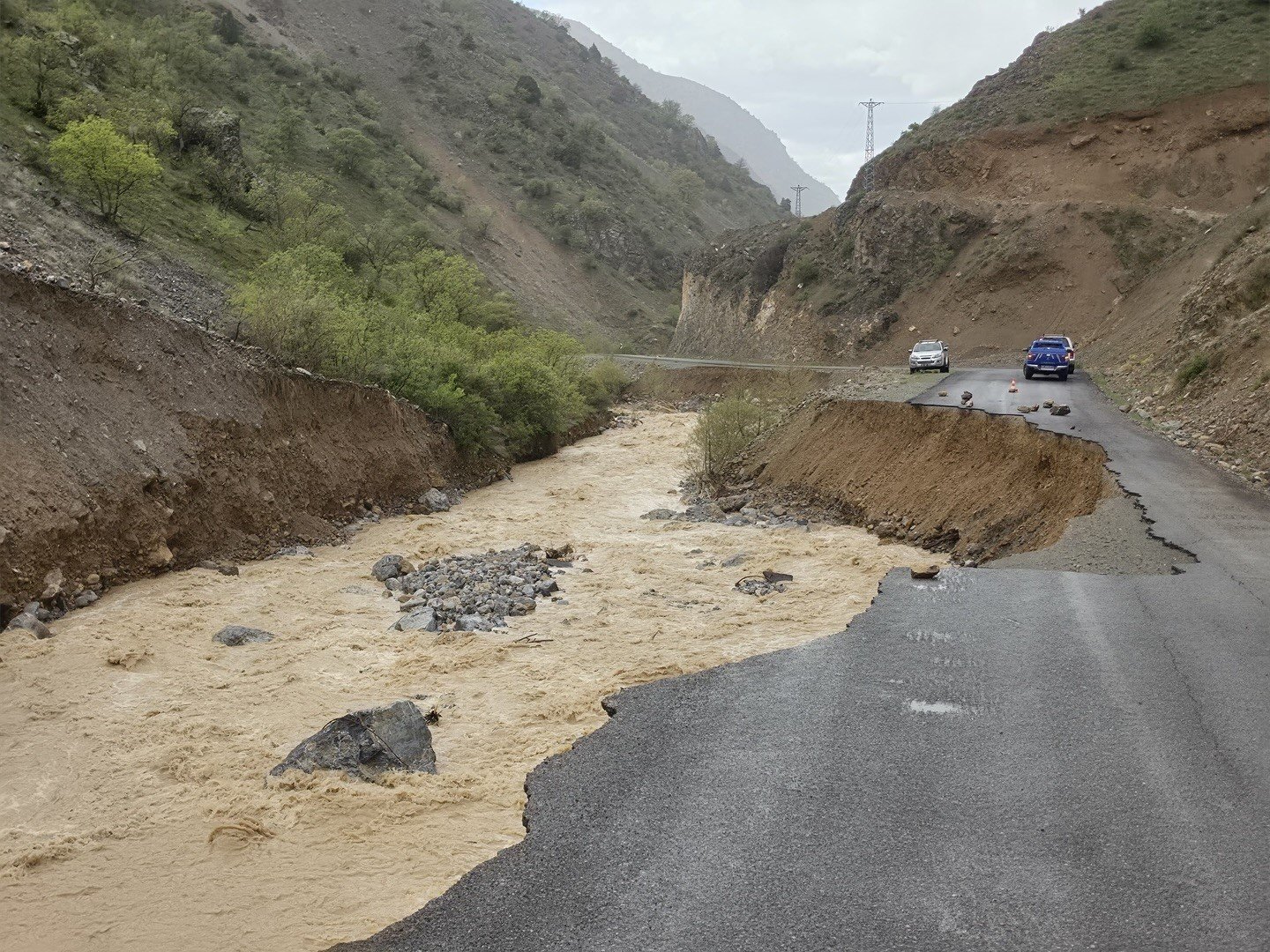 Kemali̇ye Kapali Yollar (1)