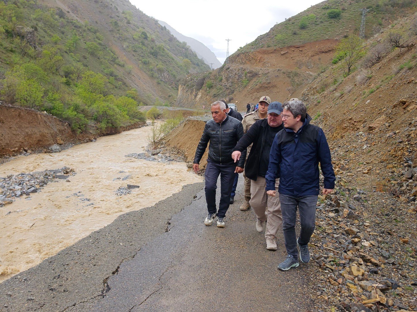 Kemali̇ye Kapali Yollar (2)