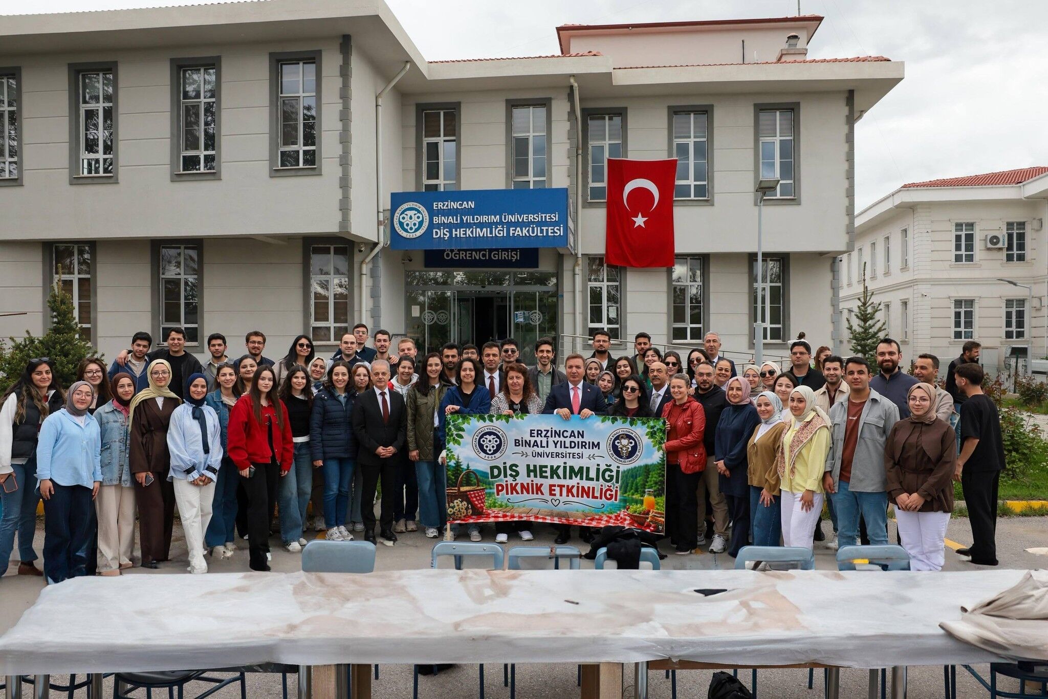 Pi̇kni̇k Etki̇nli̇k (1)