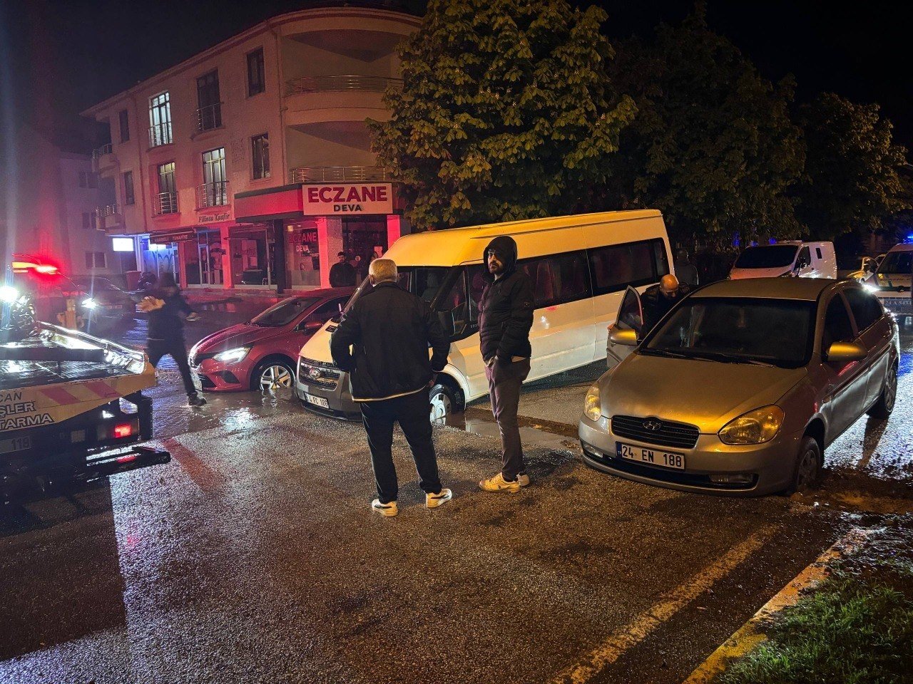 Yağmur Araç Çökme (4)