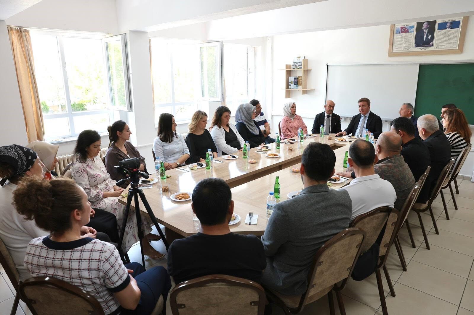Vali̇ Öğrenci̇ler Zi̇yaret (3)