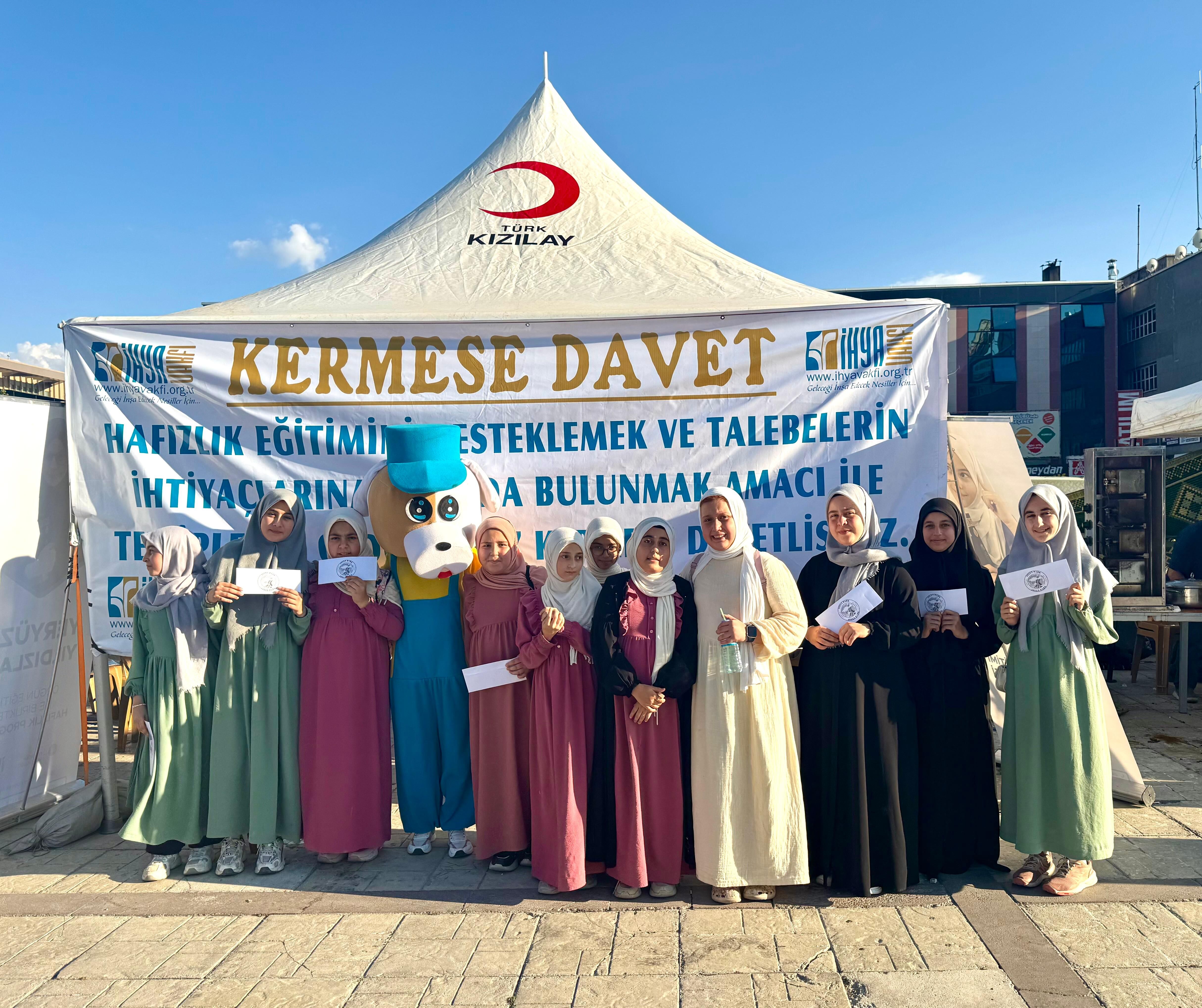 Kiz Kuran Kursu Kermes (1)